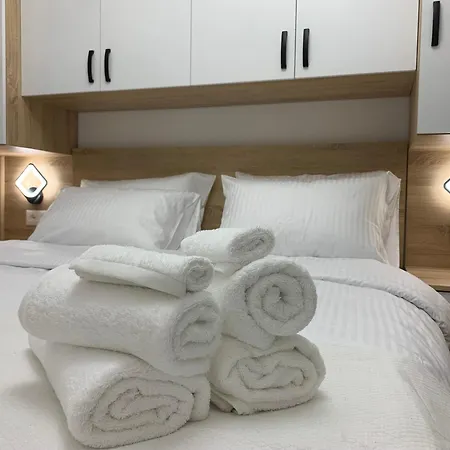 公寓 Tirana Apartment 地拉那