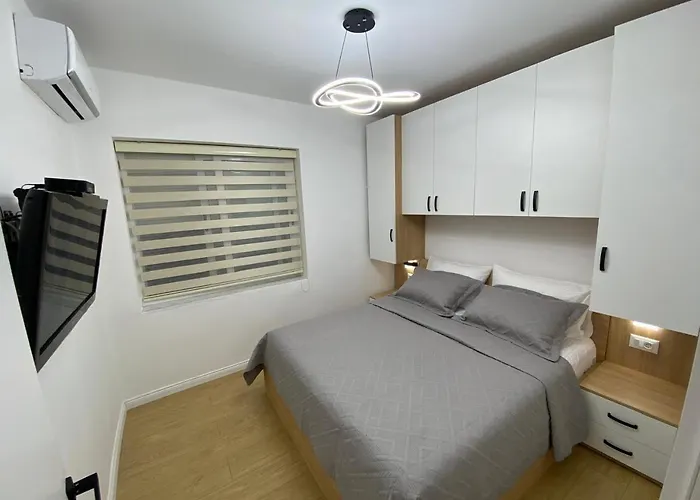 公寓 Tirana Apartment 地拉那