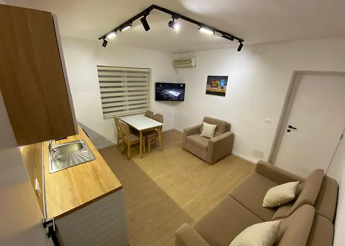Tirana Apartment 公寓