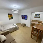Appartement Tirana Apartment *