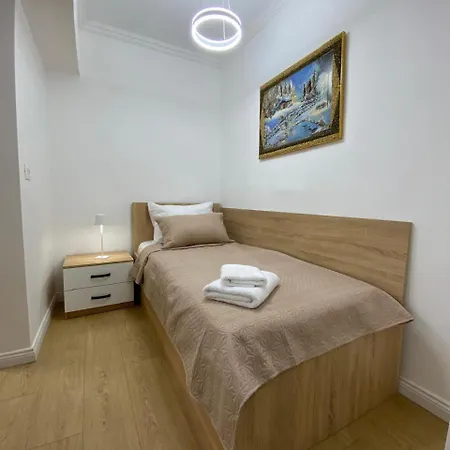 Lägenhet Tirana Apartment