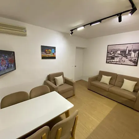 Tirana Apartment * Тирана