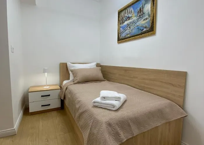 Апартаменты Tirana Apartment