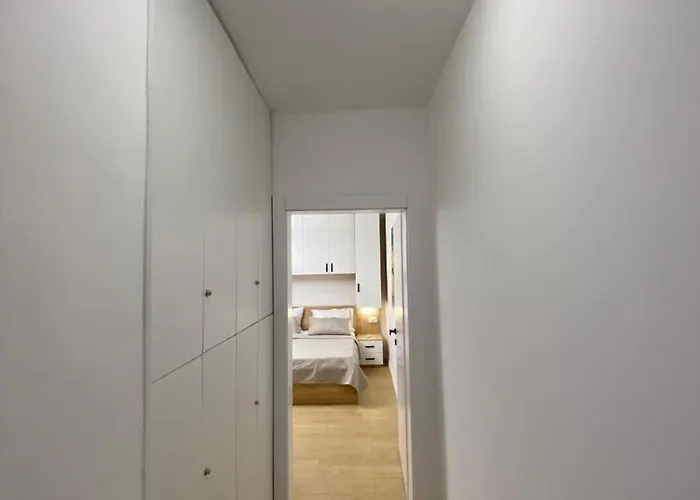Tirana Apartment *